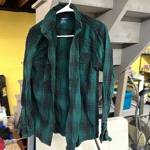 Green men’s flannel , size small 34-36 , button down